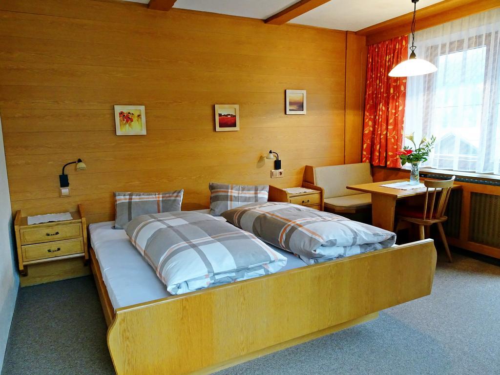Hotel Haus Christina à Trins Extérieur photo