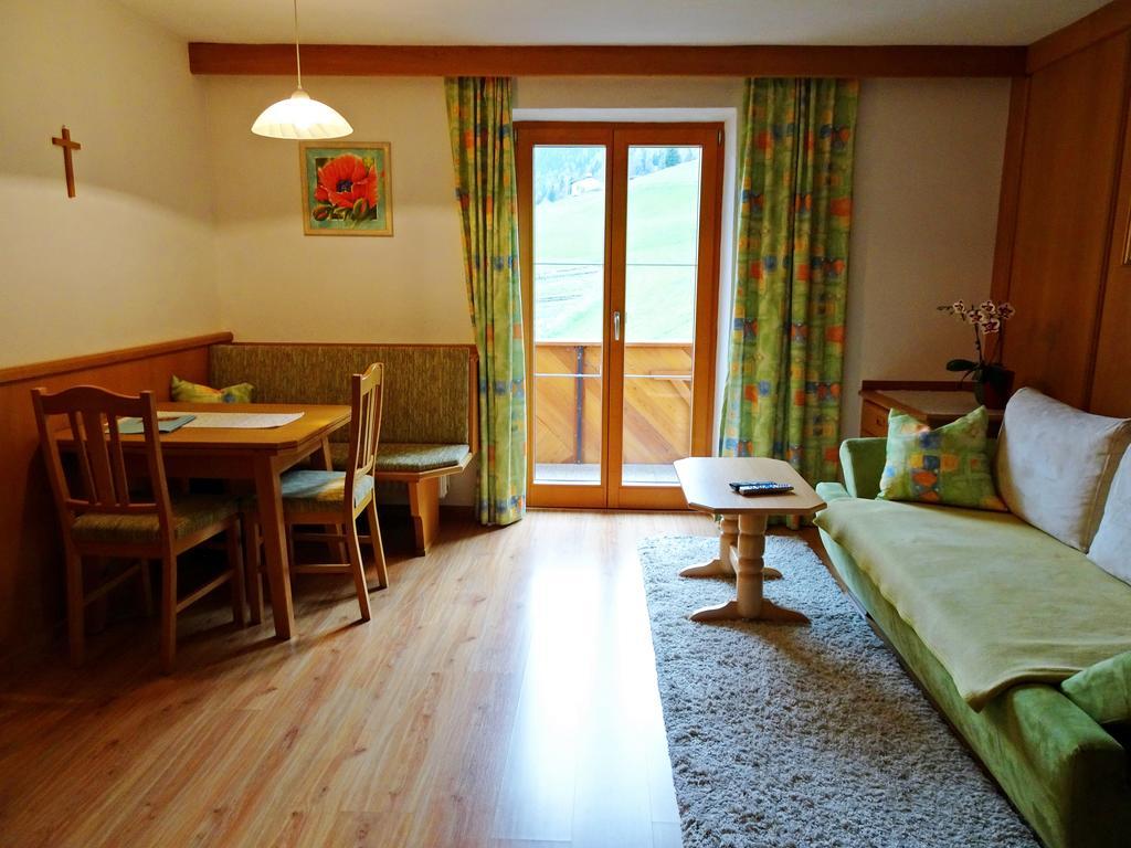 Hotel Haus Christina à Trins Extérieur photo