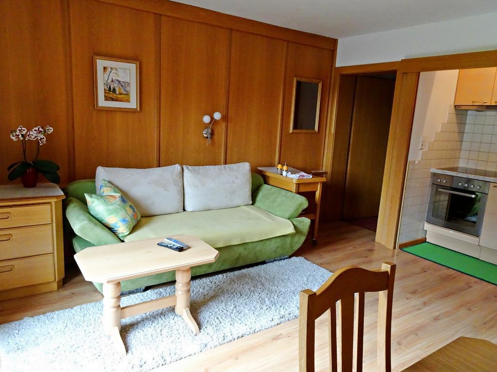 Hotel Haus Christina à Trins Extérieur photo